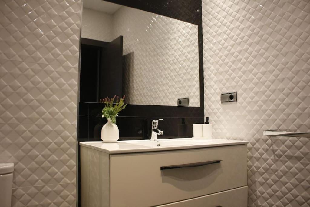 Taracea Suites Plaza Nueva Granada Bagian luar foto